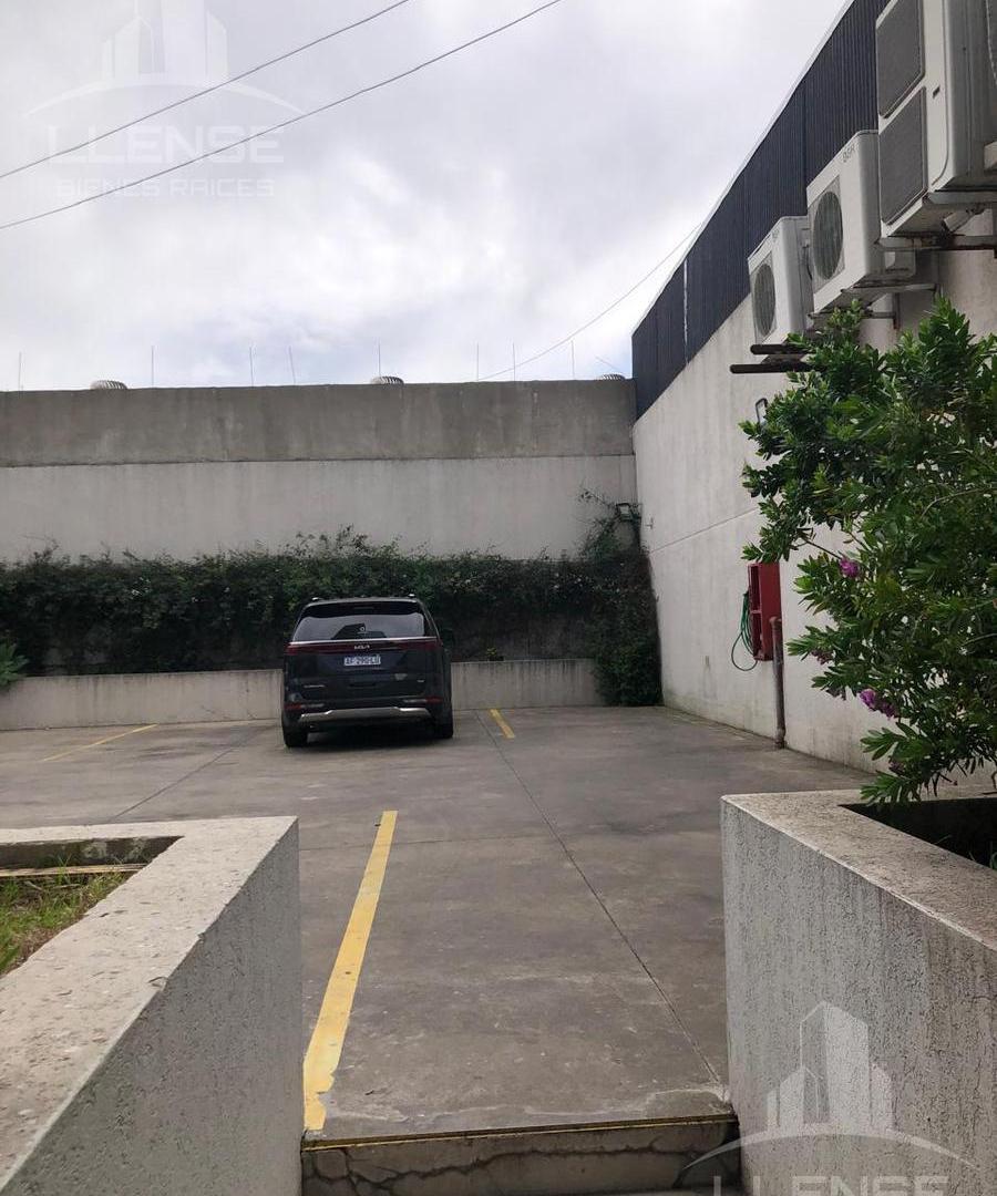 Foto de Cochera en en venta - Lomas De Zamora, imagen 4