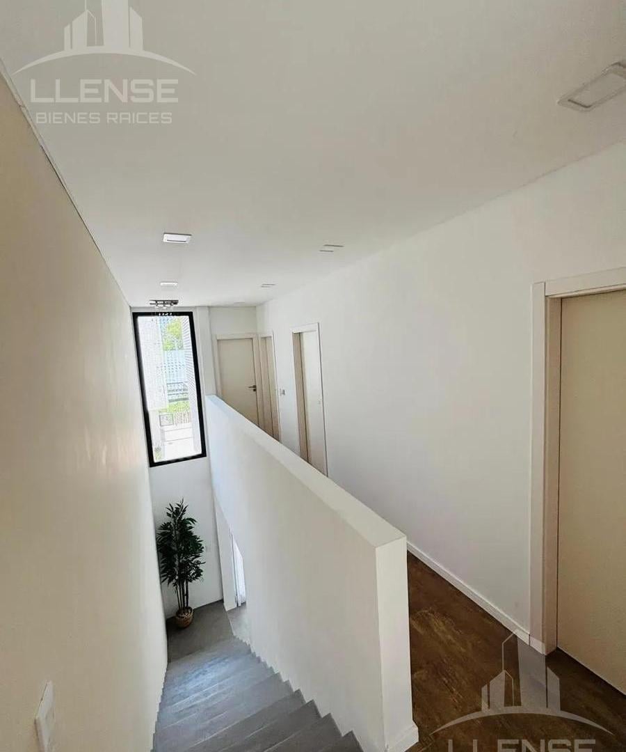 Foto de Casa 4 ambientes con 2 cocheras en Alquiler Amoblado - Bosques de, imagen 4