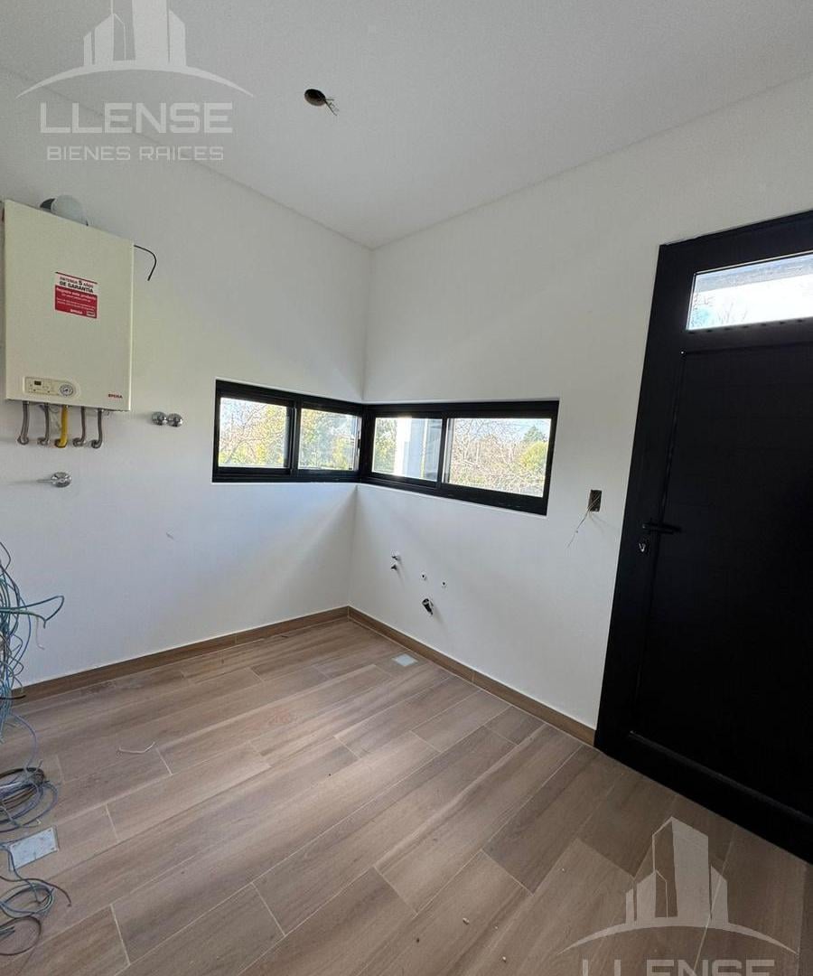 Foto de Casa 4 ambientes en 2 plantas con pileta a estrenar en venta, imagen 5