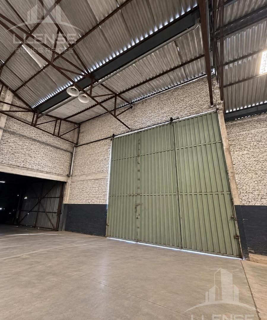 Foto de GALPÓN INDUSTRIAL de 2800M2 EN VENTA Y ALQUILER – BOEDO 1602 - Bernal, imagen 5