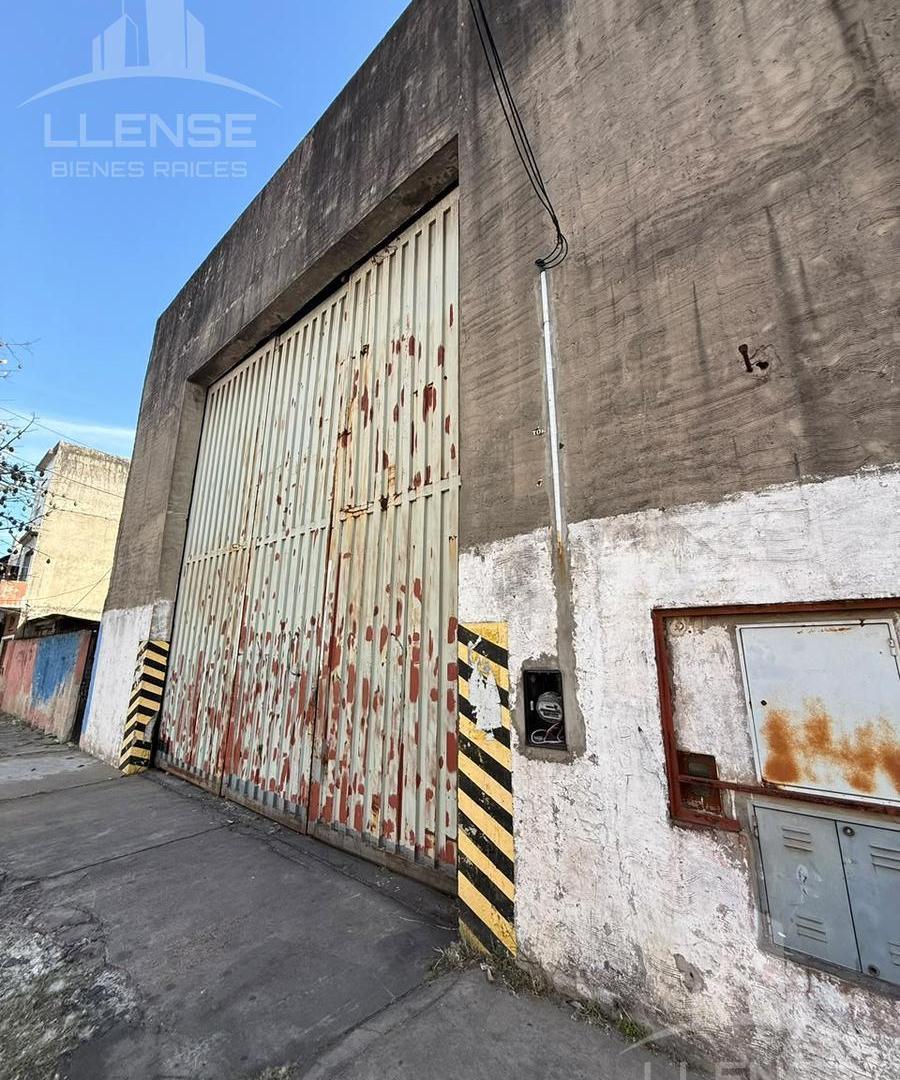 Foto de GALPÓN INDUSTRIAL de 2800M2 EN VENTA Y ALQUILER – BOEDO 1602 - Bernal, imagen 3