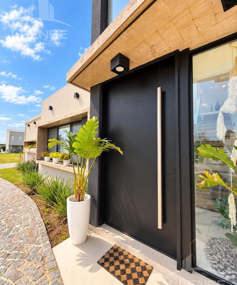 Foto de Casa 4 ambientes con amplio parque y piscina en venta - Hudson Park, imagen 5