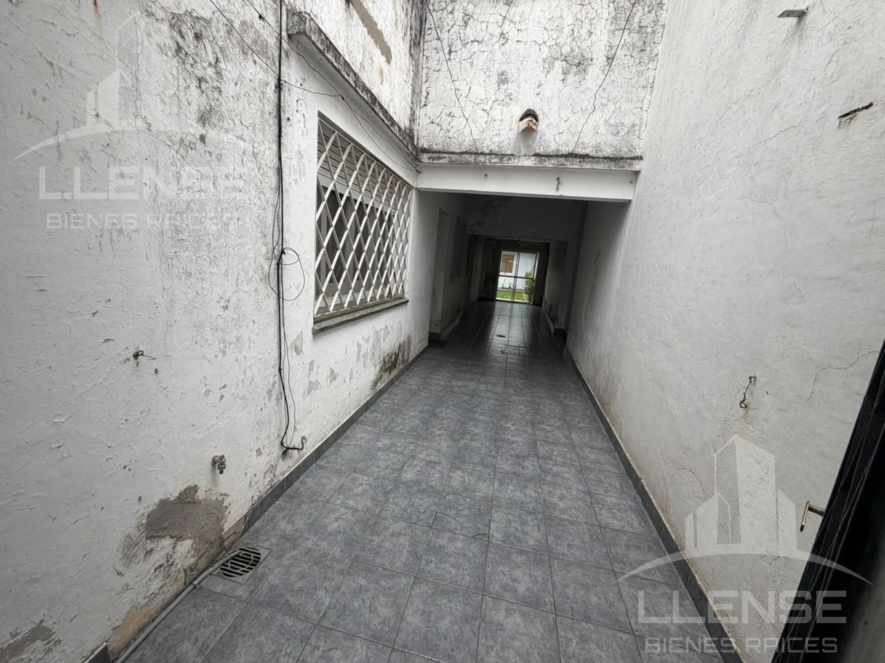 Foto de 3 Casas en venta ideal inversor en una misma propiedad - Quilmes oeste, imagen 3