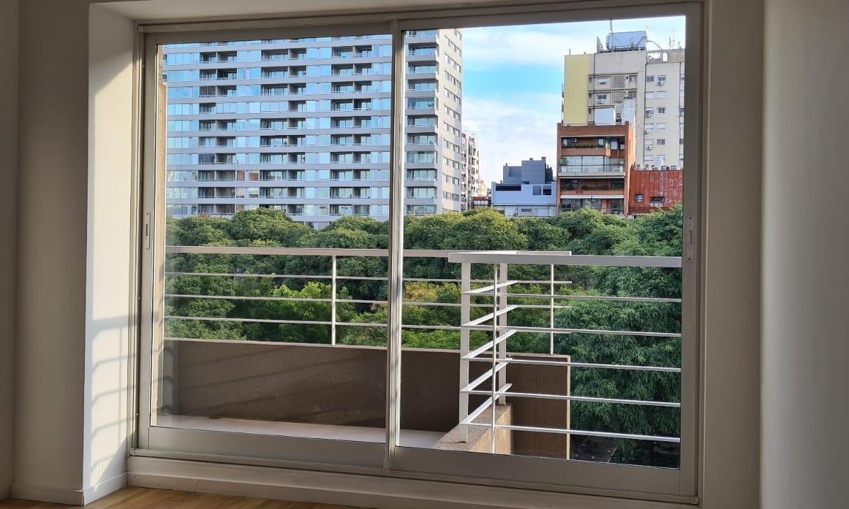 Lindísimo Departamento con Vista a Verde y Plaza 5