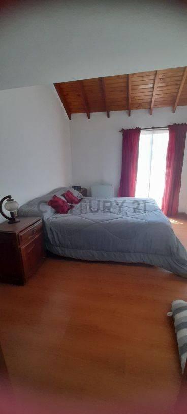 Venta Casa 5 ambientes Moreno a cuadras de la estación tren