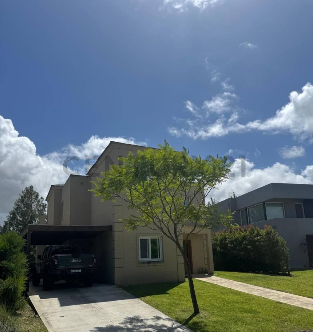 Foto de CASA EN ALQUILER AMUEBLADA DE VERANO EN BARRIO CASTAÑOS NORDELTA, imagen 2