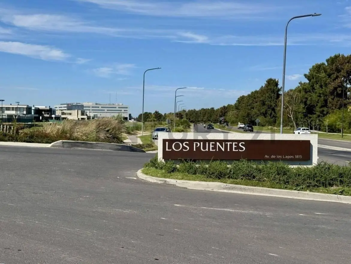 Venta Lote a la laguna central Barrio Puentes Nordelta 3