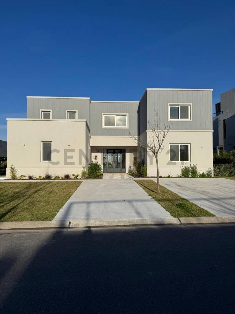 Divina casa a estrenar en venta en Virazón Nordelta Tigre  – 6 ambientes, 4 suites , vista al lago y