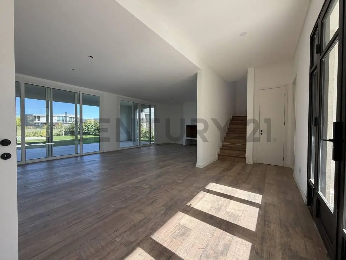 Divina casa a estrenar en venta en Virazón Nordelta Tigre  – 6 ambientes, 4 suites , vista al lago y 4