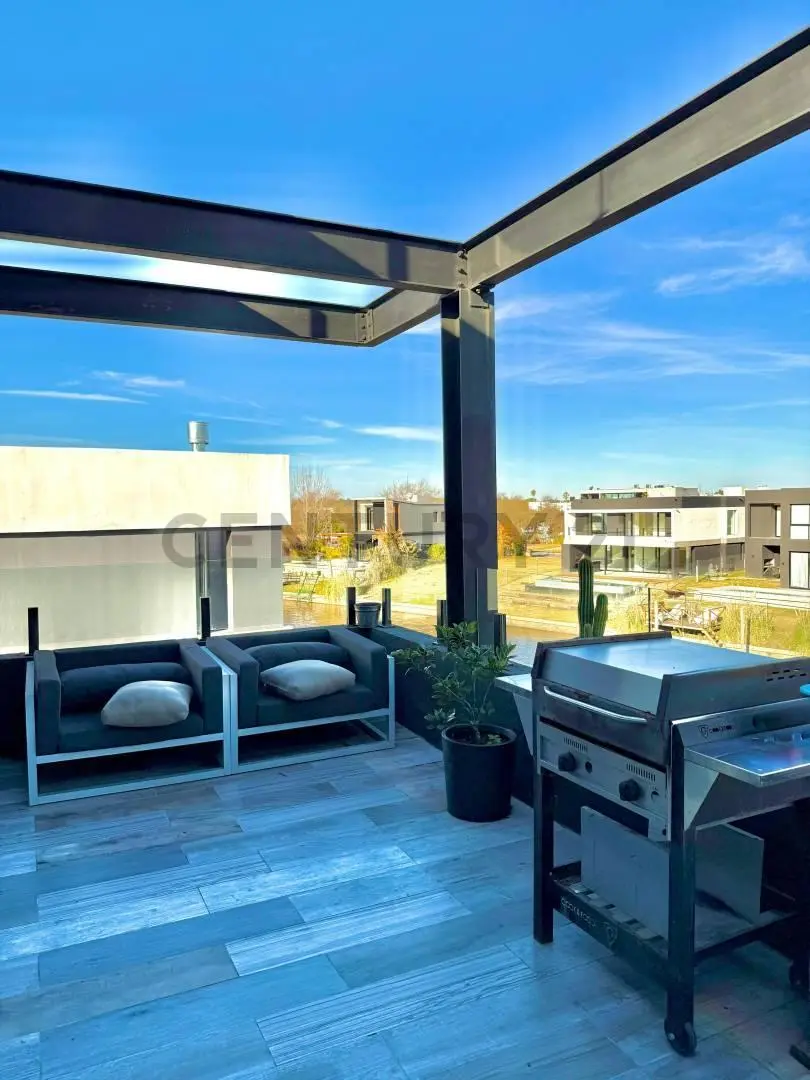 Casa en alquiler anual con muebles, para los amantes de los autos y el rio , Barrio Nautico El Canal 2