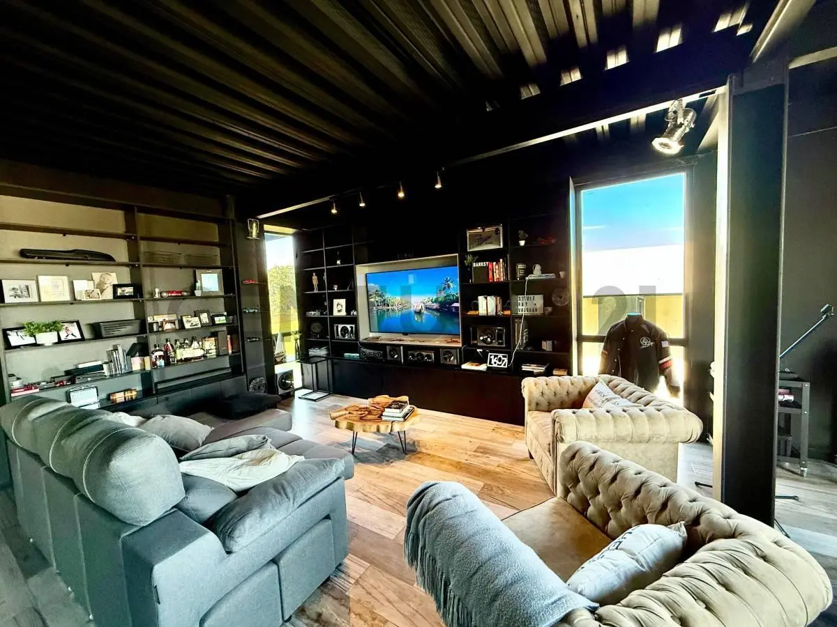 Casa en alquiler anual con muebles, para los amantes de los autos y el rio , Barrio Nautico El Canal 5