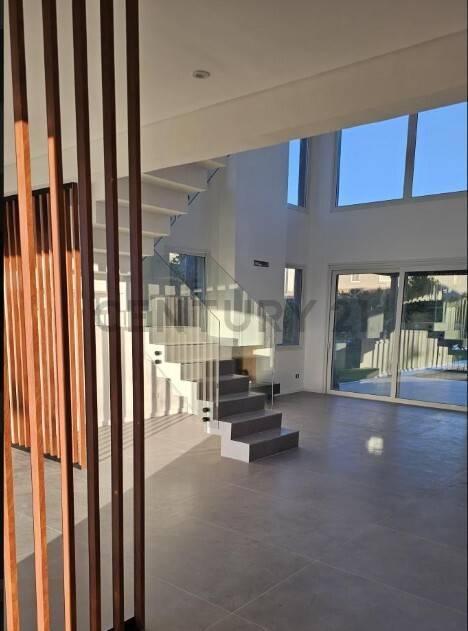 La casa más destacada de Tipas Nordelta. Doble altura, calidad premium y precio oportunidad