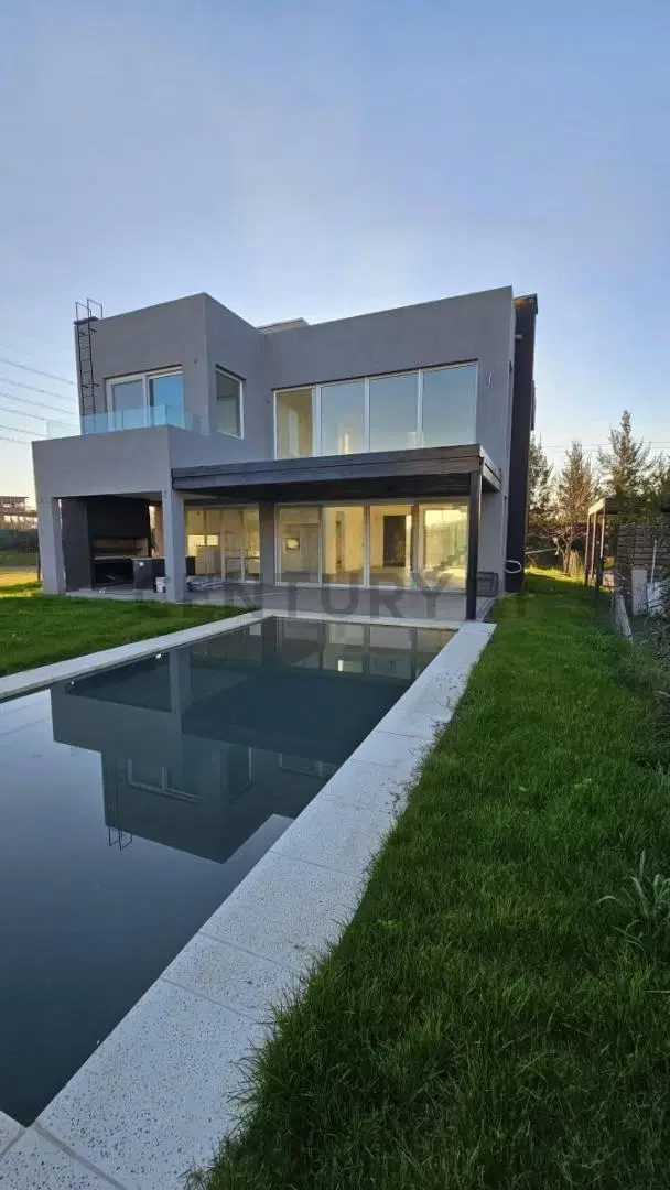 La casa más destacada de Tipas Nordelta. Doble altura, calidad premium y precio oportunidad 2