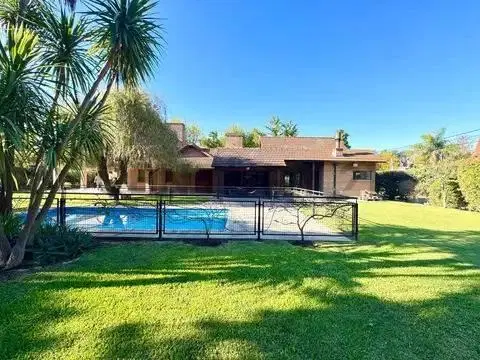 Casa en Alquiler – Country Club Banco Provincia | 5 Ambientes | Lote con Gran Jardín, Piscina y Quin 3