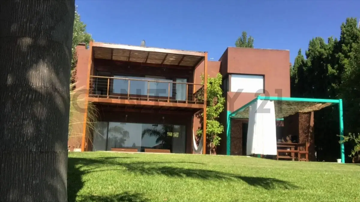 Casa en Venta al Lago Central – Las Glorietas, Nordelta | Vista Abierta al Agua con renta hasta Sept 8