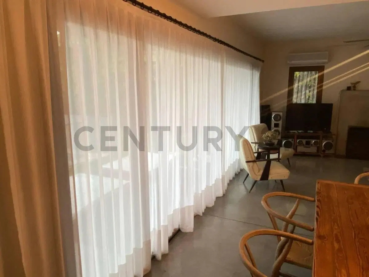 Casa en Venta al Lago Central – Las Glorietas, Nordelta | Vista Abierta al Agua con renta hasta Sept 2