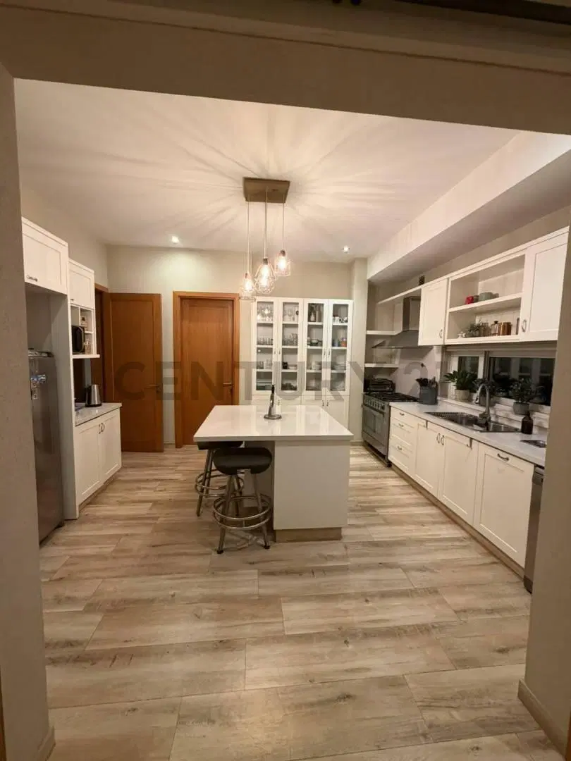 Espectacular casa a la laguna en alquiler con muebles en Castaños, Nordelta 8