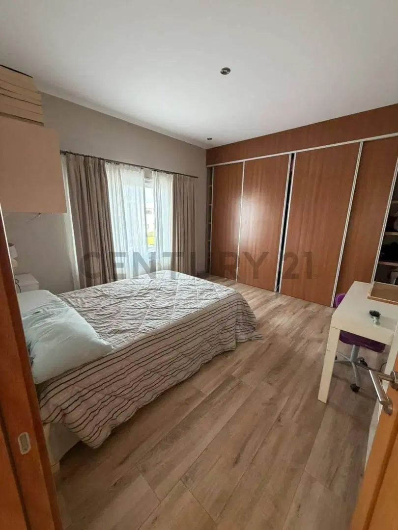 Espectacular casa a la laguna en alquiler con muebles en Castaños, Nordelta 4