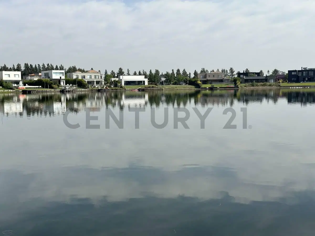 Lote al agua en venta/Barrio San Gabriel, Villanueva 2