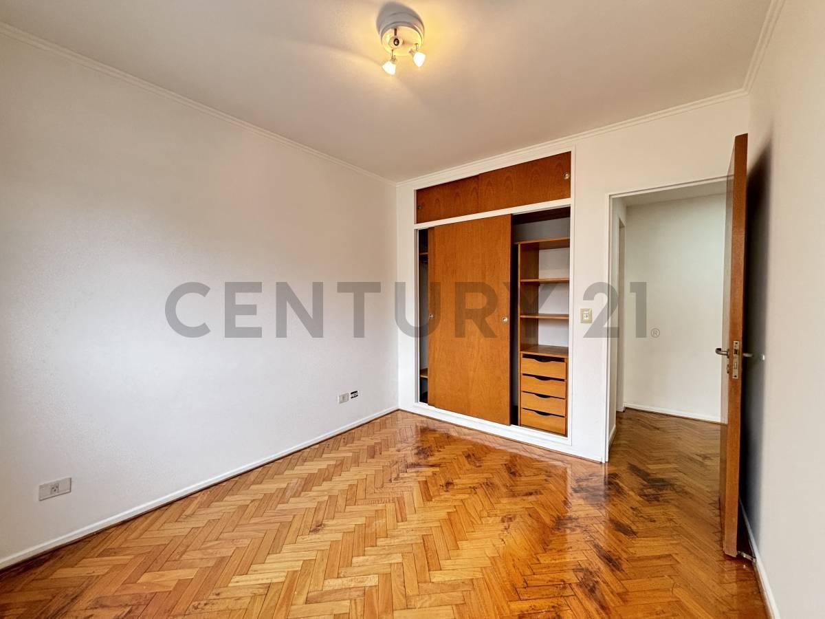 Foto de Departamento 3 ambientes con cochera en Belgrano a 1 cuadra de Av, imagen 3