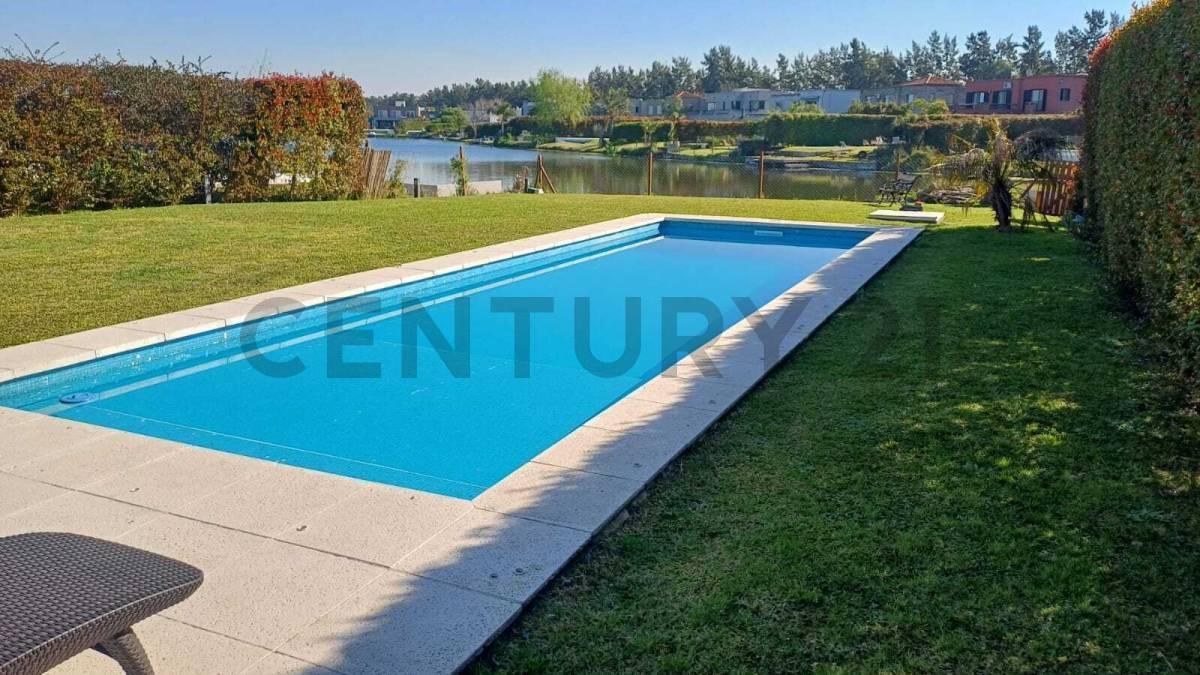 Foto de CASA AL LAGO EN ALQUILER ANUAL, 7 AMBIENTES, AMOBLADA, EN BARRIO LA, imagen 4