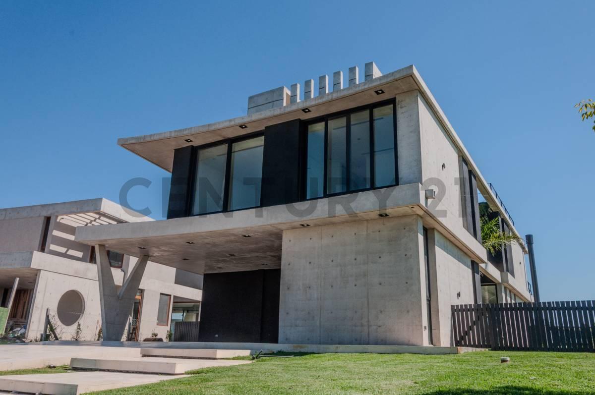Foto de Venta casa a la laguna central 7 ambientes con ascensor y dependencia, imagen 4