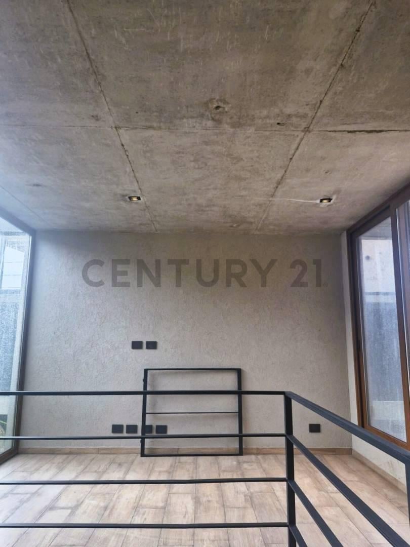 Foto de Venta casa 7 ambientes vista a la laguna central en Puentes Nordelta En, imagen 5