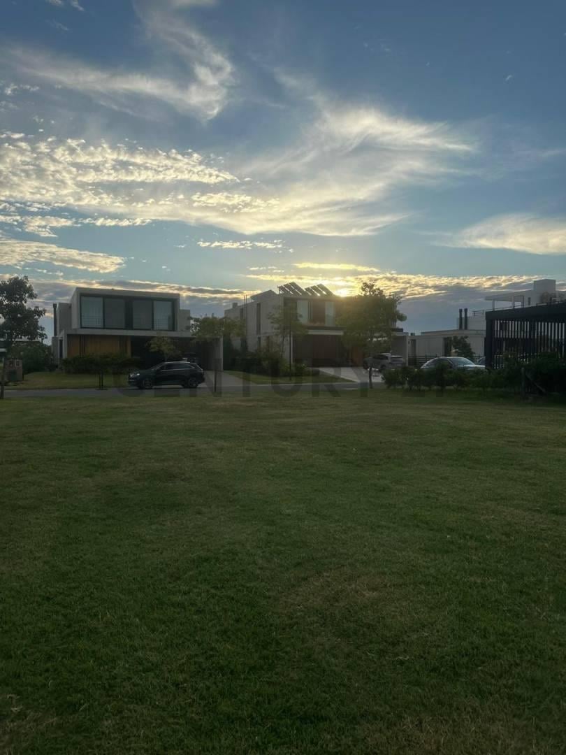 Foto de Lote en venta en El Yacht, Nordelta, imagen 1