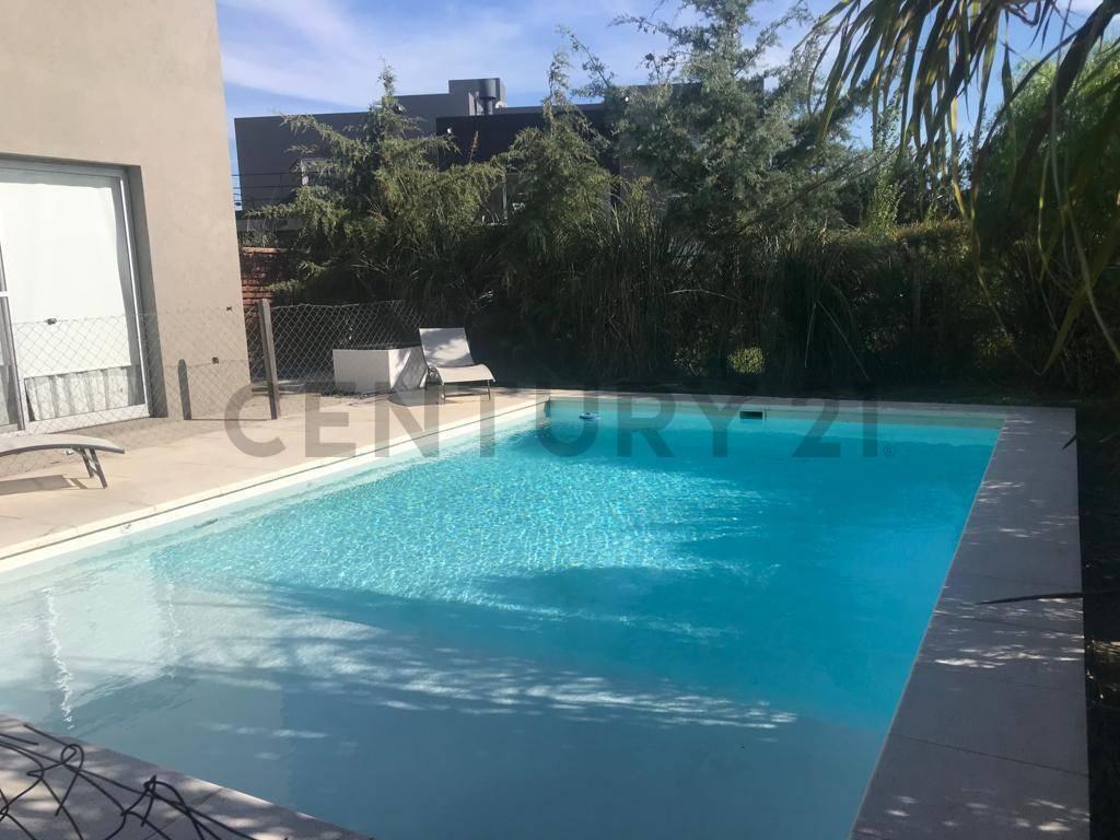 Foto de CASA 4 AMBIENTES Y PISCINA. B. BARBARITA TIGRE, imagen 1