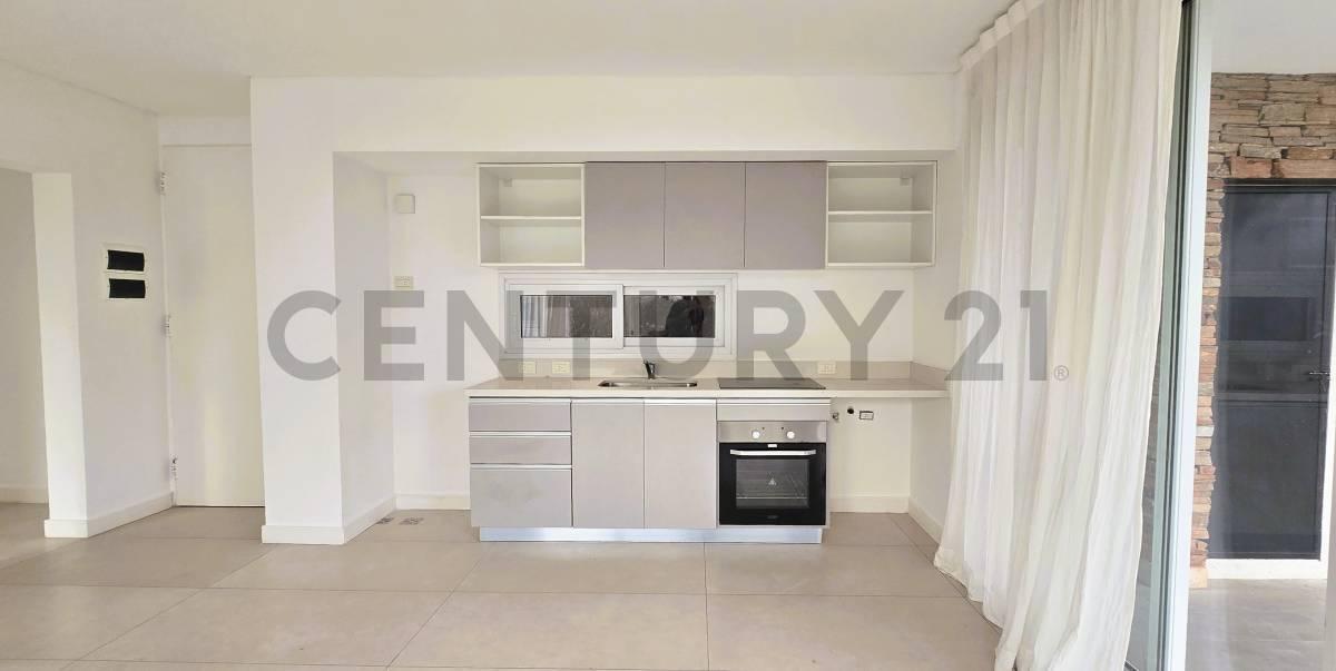Foto de Venta departamento 2 ambientes con jardín y cochera LA BALCONADA - B, imagen 4