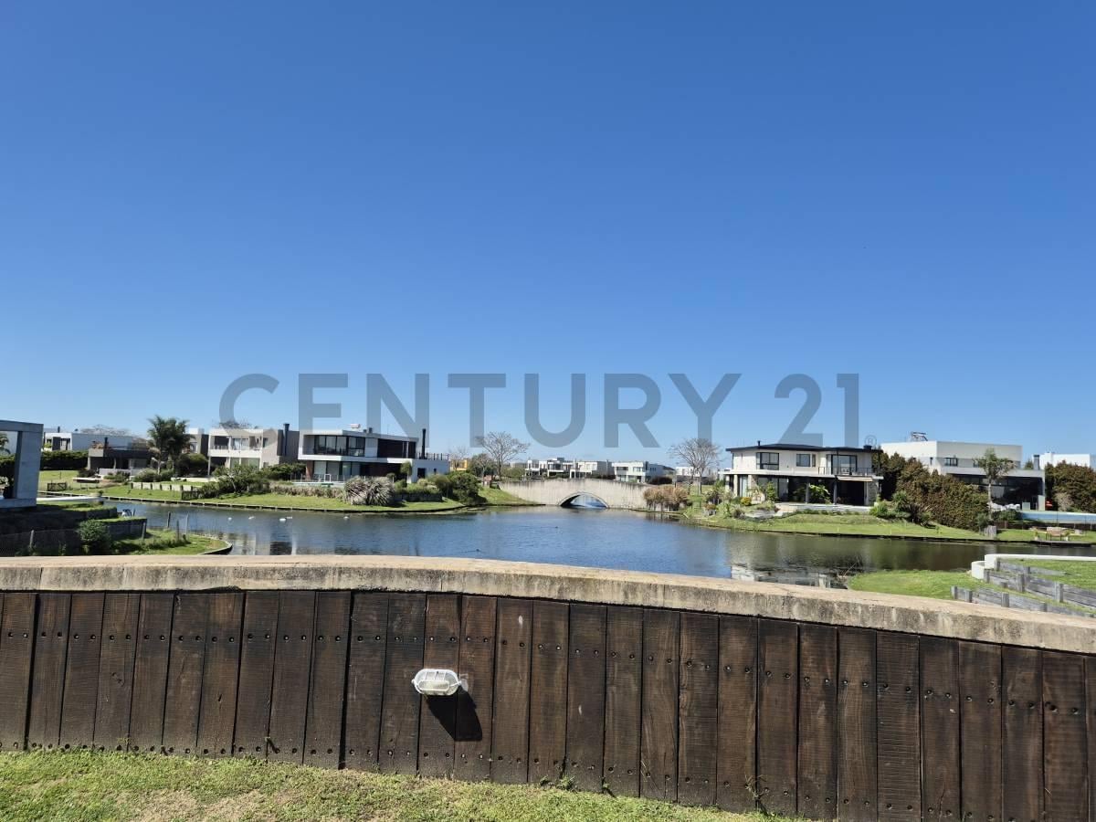 Foto de Venta de lote al agua en Barrio Ceibos. Puertos del Lago., imagen 5
