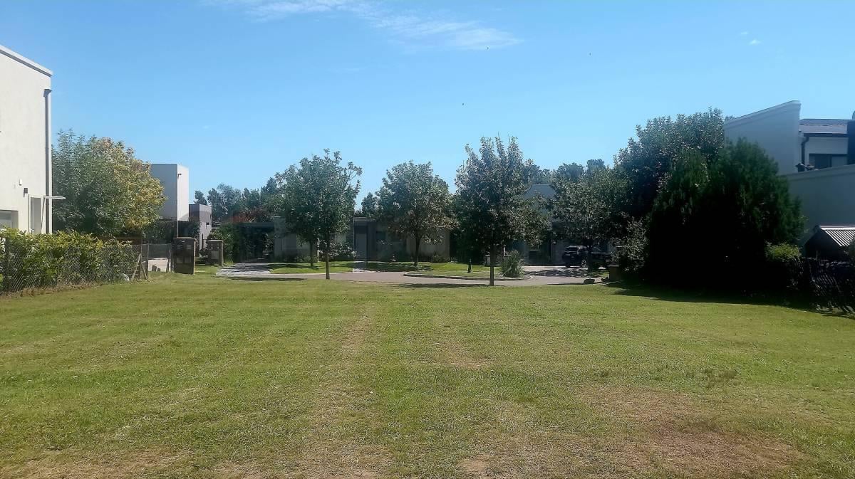 Foto de Venta Lote en cul de sac Barrio Santa Guadalupe - Pilar del Este, imagen 5