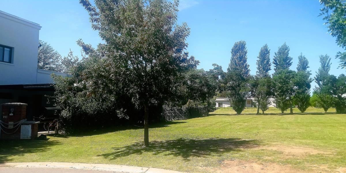Foto de Venta Lote en cul de sac Barrio Santa Guadalupe - Pilar del Este, imagen 2