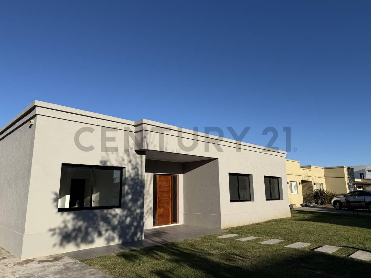 Foto de Casa en venta a Estrenar en El Cantón Norte, Escobar – Una Planta, imagen 1