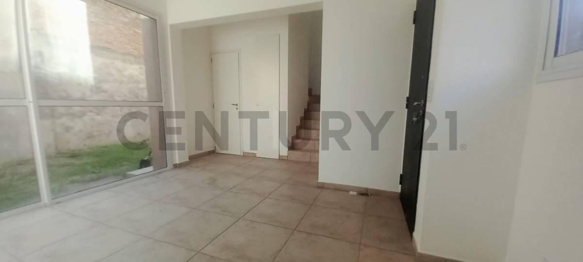 Foto de Dúplex 2 ambientes con jardín y cochera en Tigre centro, imagen 5