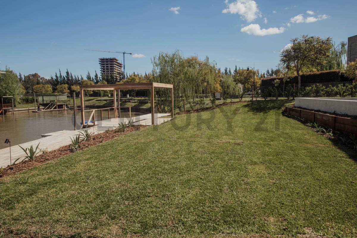 Foto de Venta de exclusiva residencia de lujo en el Barrio El Yacht, Nordelta, imagen 5