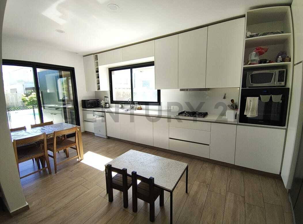 Foto de Venta de casa 5 ambientes en esquina Barrio Castaños - Nordelta, imagen 5
