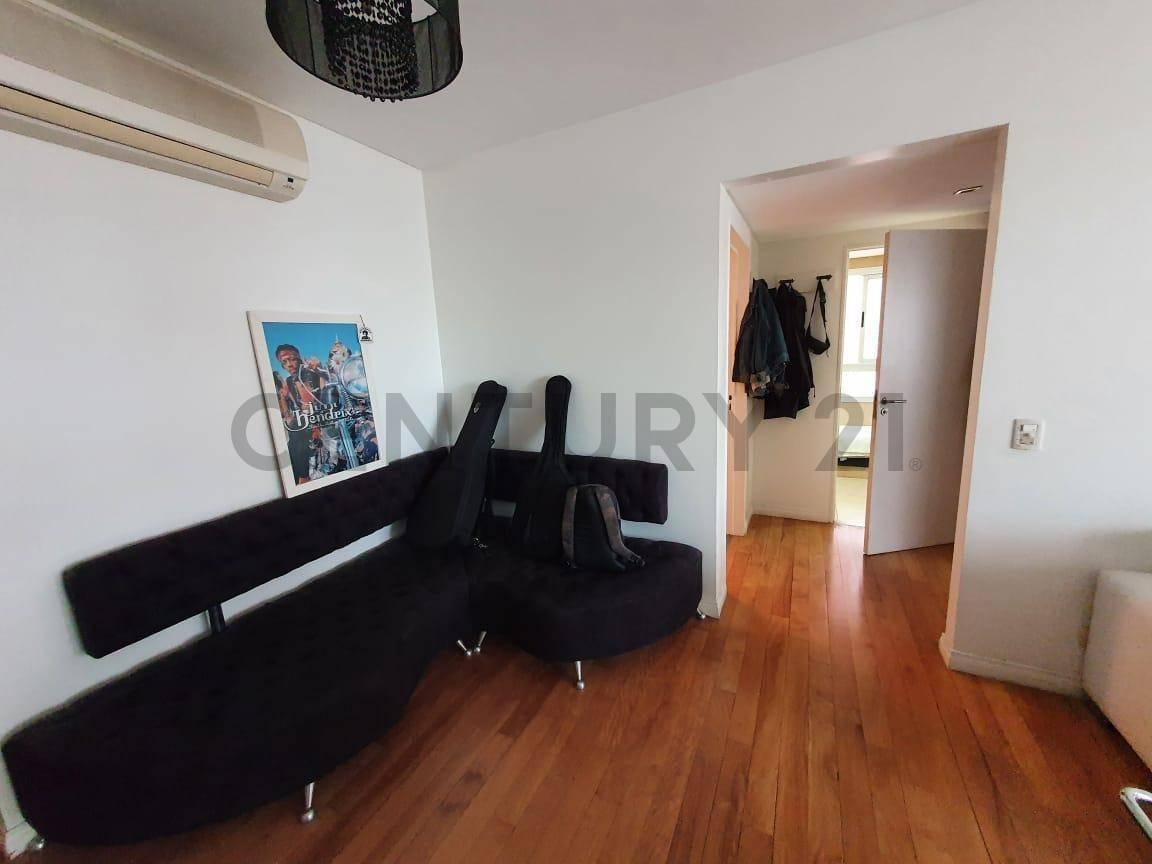 Foto de Departamento 3 Ambientes con Cochera Cubierta y Baulera | Exclusiva, imagen 2