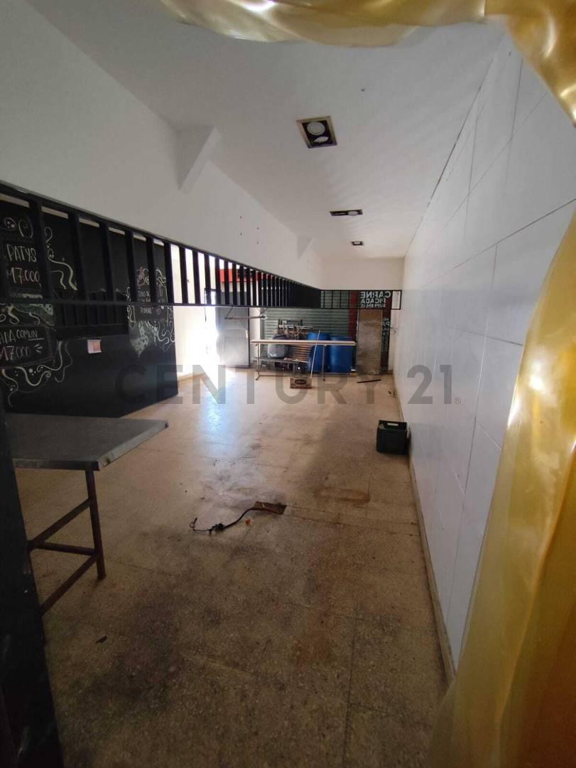 Foto de Local en Alquiler – Lomas del Mirador | Apto Todo Destino | Excelente, imagen 3