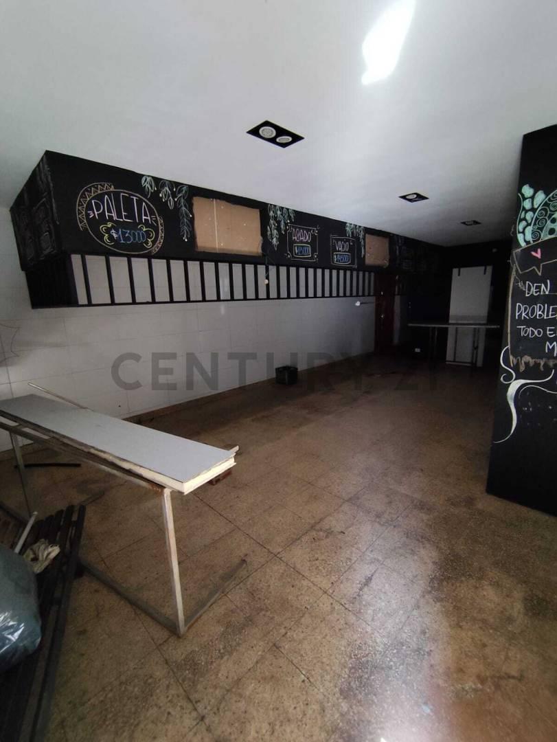 Foto de Local en Alquiler – Lomas del Mirador | Apto Todo Destino | Excelente, imagen 1