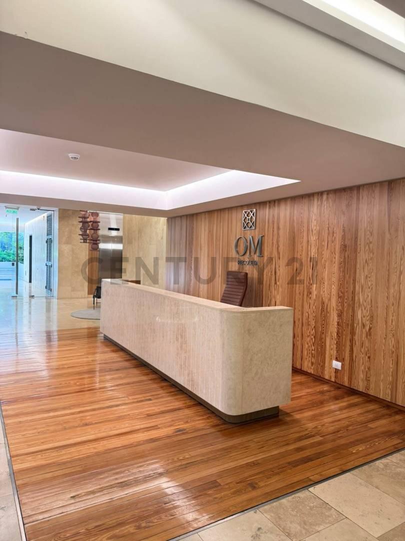 Foto de Departamento de 4 Ambientes con Dependencia y 2 Cocheras – OM Recoleta, imagen 1