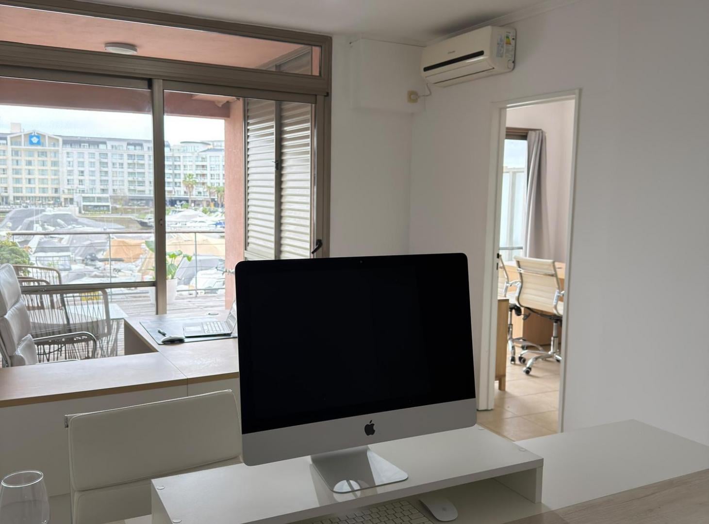 Foto de Oficinas en alquiler en Studios de la Bahia I, imagen 5