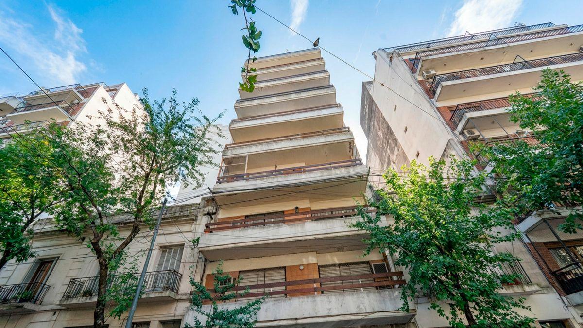 Departamento en piso exclusivo al frente en Barrio Martin