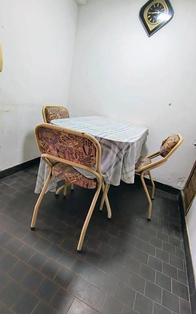 Departamento contra frente con balcòn 5