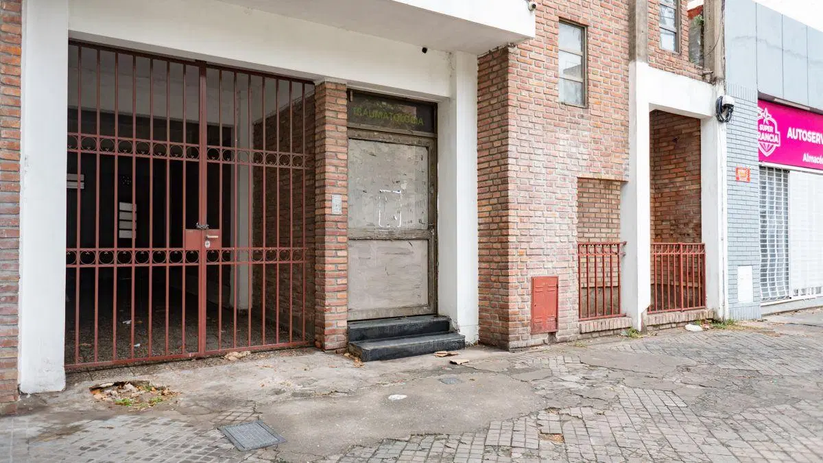 Lote en venta sobre Av. Francia 8