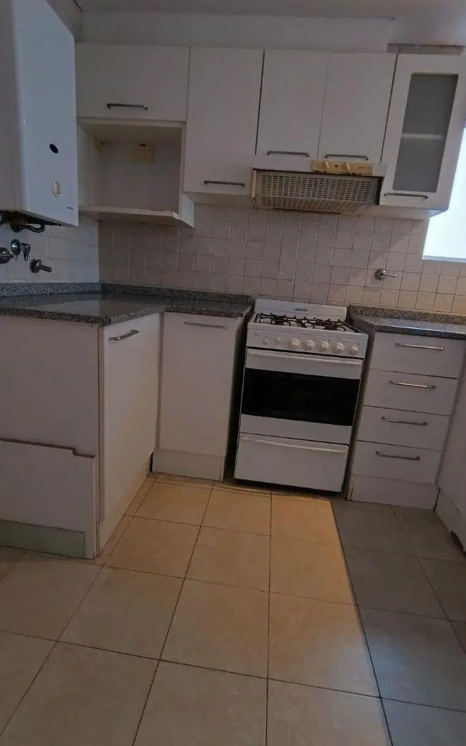 Departamento céntrico al frente con Balcón 2