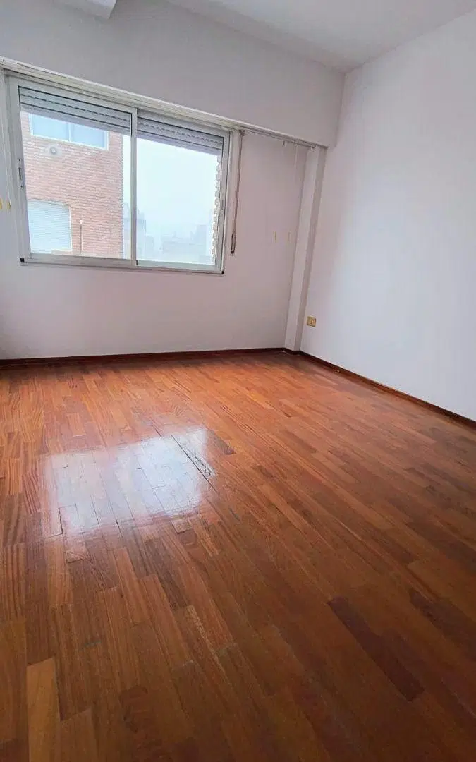 Departamento céntrico al frente con Balcón 3