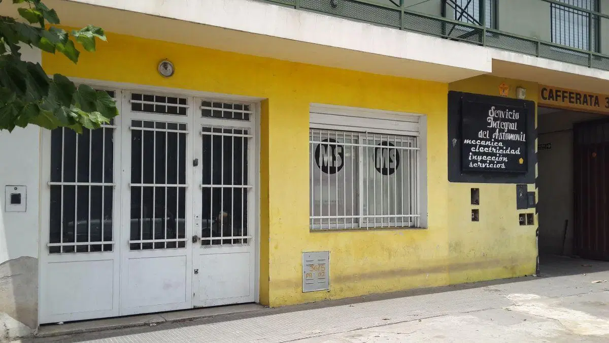 Local al frente 6