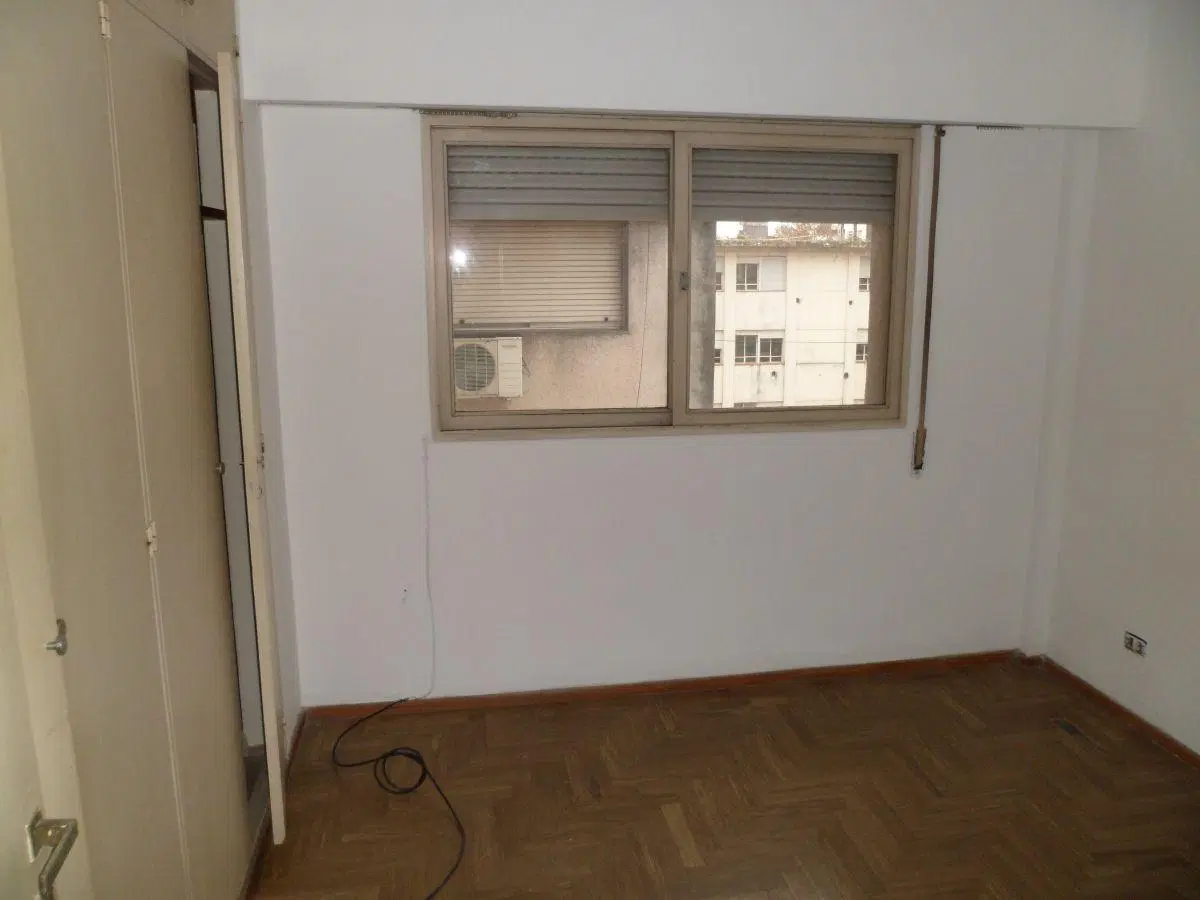 Departamento contra-frente 3
