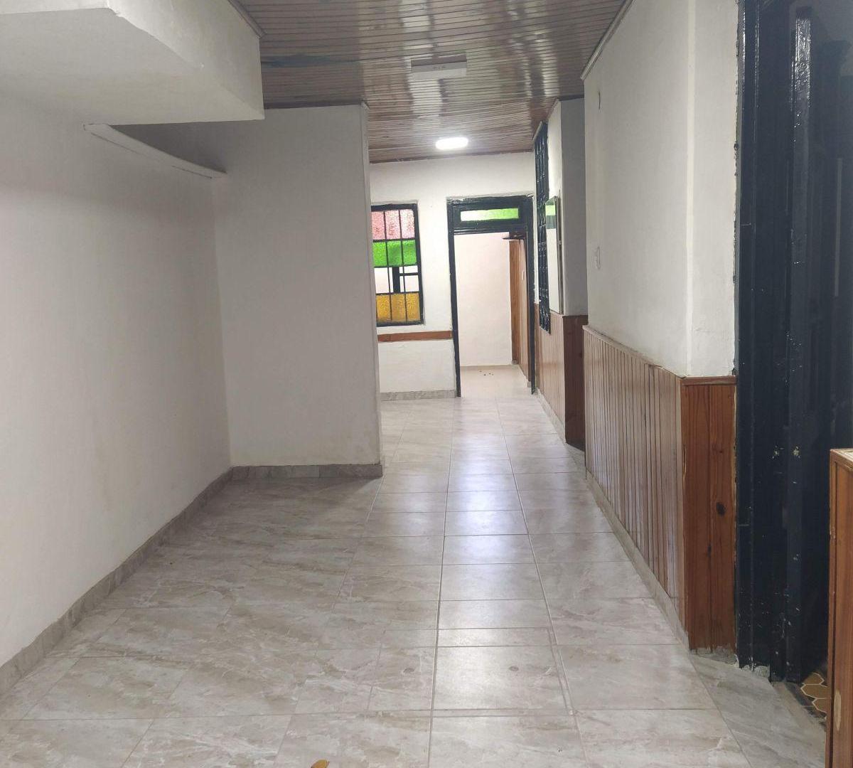 Foto de Casa al frente con garage, imagen 1